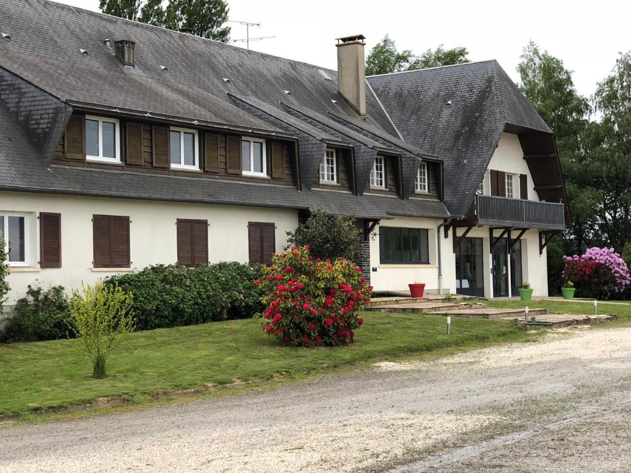 La Cle Des Champs Hotel Le Teilleul Exterior photo