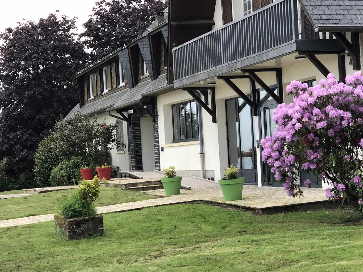 La Cle Des Champs Hotel Le Teilleul Exterior photo