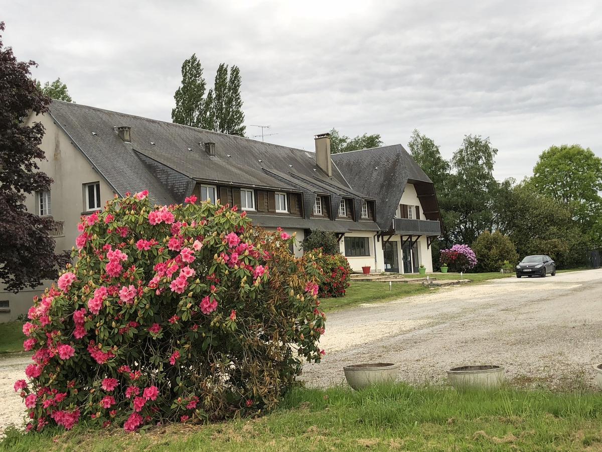 La Cle Des Champs Hotel Le Teilleul Exterior photo